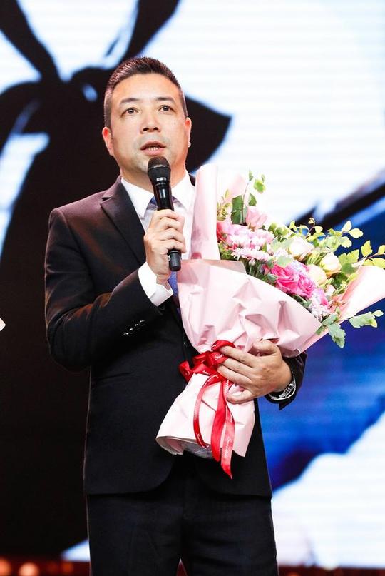 《创业时代》三年磨一剑，黄轩杨颖组“那年cp”？网友：追定了