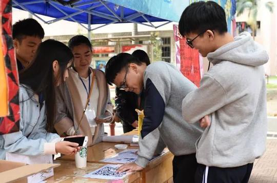 游戏正文还因为今天的创业大赛摆摊给了小编坚强活下去的动力来