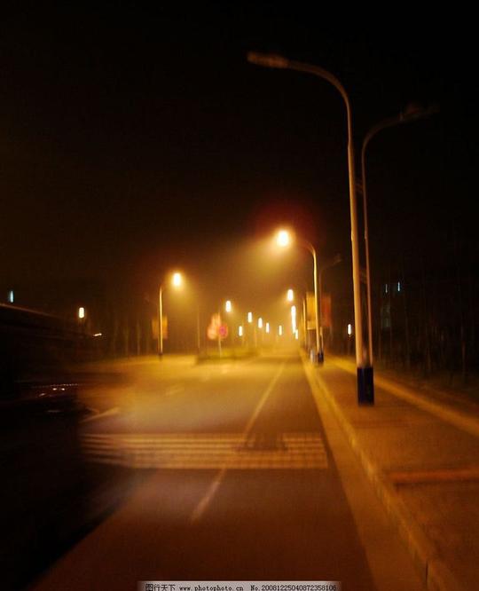 朦胧夜景昏黄灯光马路路灯夜晚图片素材摄影图库