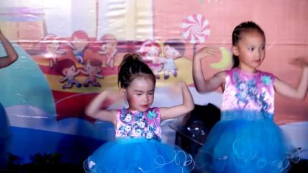 2021年七彩阳光幼儿园庆六一文艺汇演兴趣班舞蹈《走着走着花就开了》