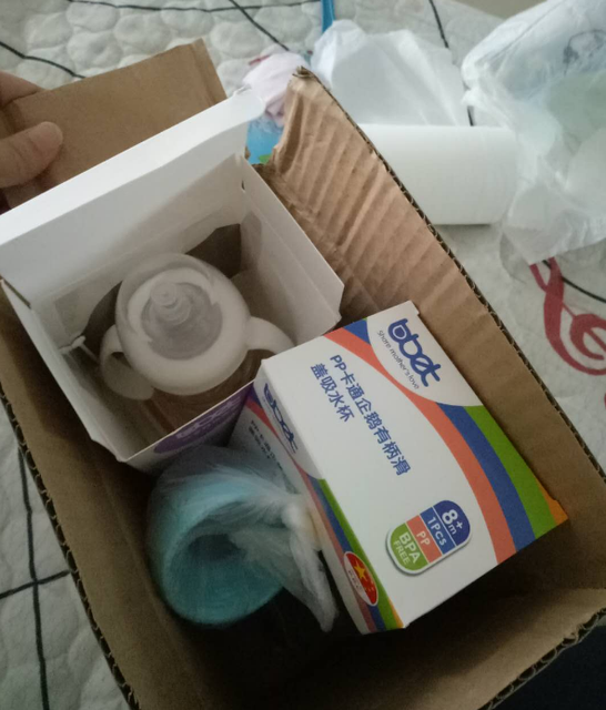 奶瓶需根据宝宝年龄来选购