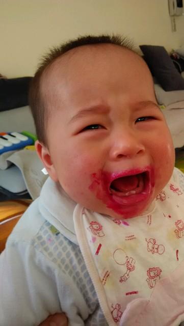 婴儿攒肚子的大便是什么颜色