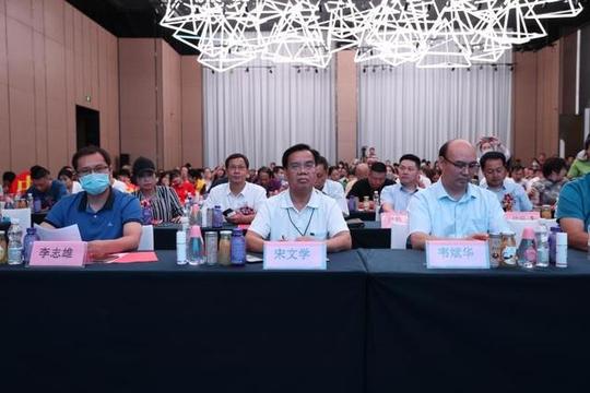 广西首次举办大学生新媒体直播创业赛，助力“脱贫攻坚”工作