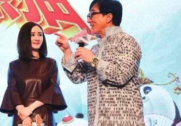 黄梦莹打成龙杨幂表情