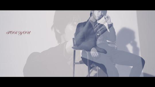 鹿晗-杂志mv混剪用或其他应用扫描二维码点赞视频素材:鹿晗杂志/mv