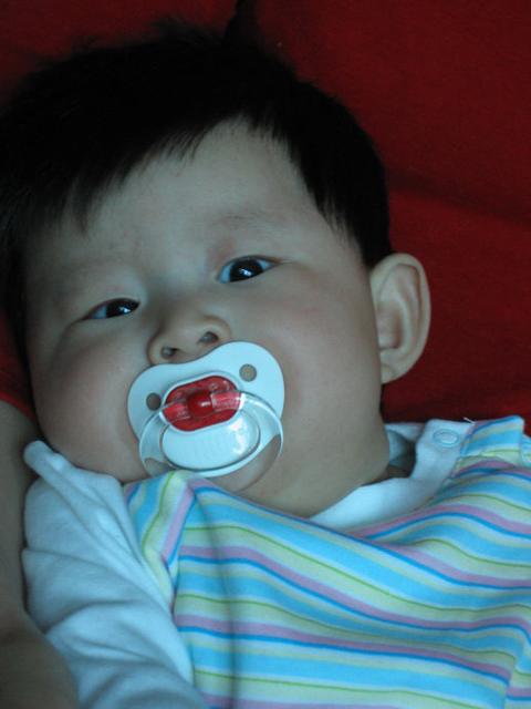 宝宝奶嘴的类型