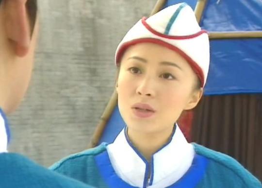 《东西奇遇结良缘》中可云扮演大编剧,为寻找素材扮演