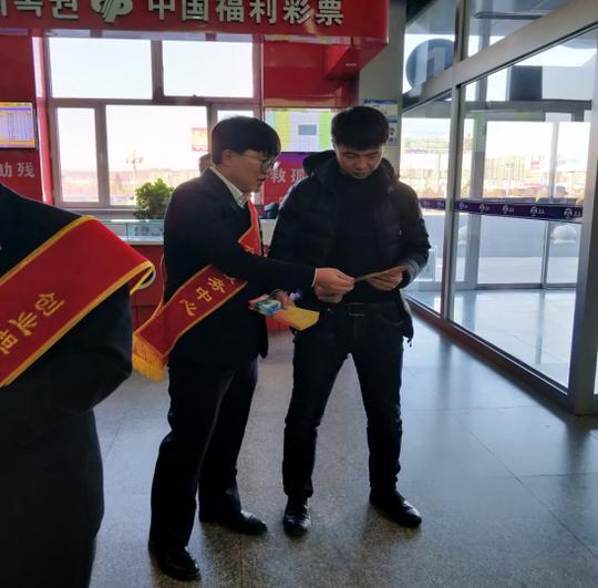 引导和鼓励延边籍外出务工人员,退役军人,大学生等返乡人员积极创业.