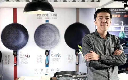 看看普通人创业究竟有多难!他抽掉300包烟,一夜白头