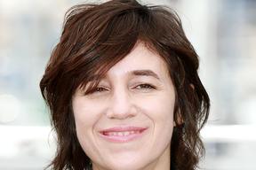 夏洛特·甘斯布