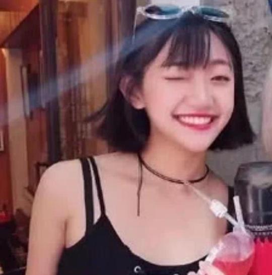 同样是拍抖音的妹子,日本a级,韩国s级,中国sss惊艳