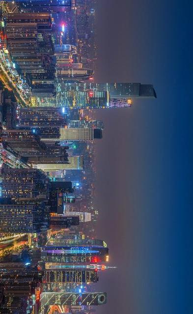 广州毋庸置疑是中国繁华程度最高的省会,gdp是中国省会之冠,发达程度