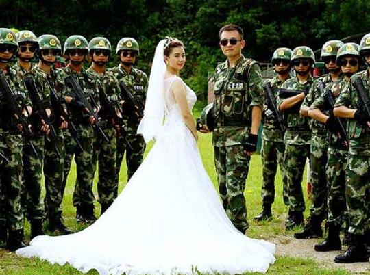 军人的妻子叫军嫂，那女兵丈夫叫什么呢？遇见可别叫错了！
