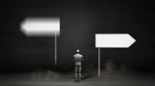 机器人机器人选择右箭头或左的箭头。决定的方式。使decision.2短视频