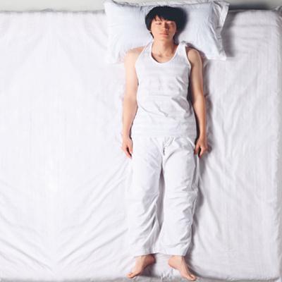 宝宝正确的睡觉姿势图
