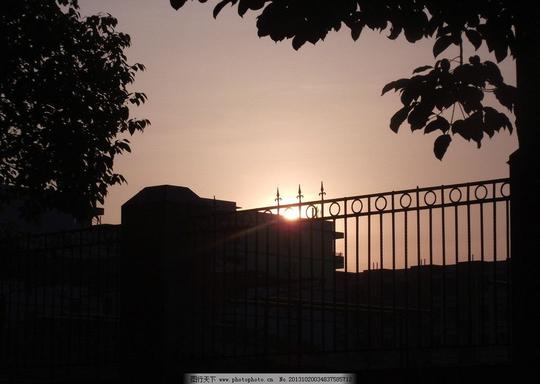 最美夕阳唯美落日校园景色风景摄影