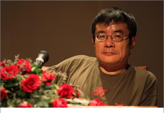 著名学者周国平禾城用哲学诠释幸福人生