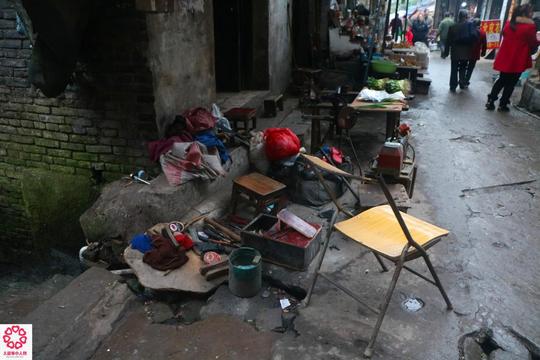 男子补鞋15年不如拆迁一套房挣钱