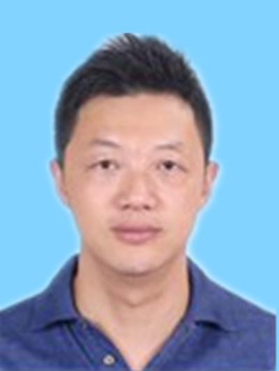 区委常委罗勇