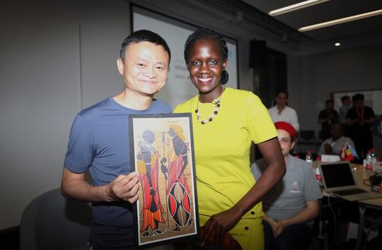 为了部落,这群黑人兄弟要找马云学互联网创业_新浪看点