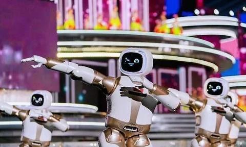 优必选walker亮相春晚