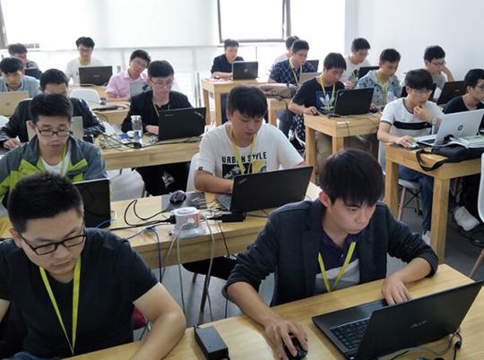 创业公司技术总监，自信满满面试上市公司，结果不期而然