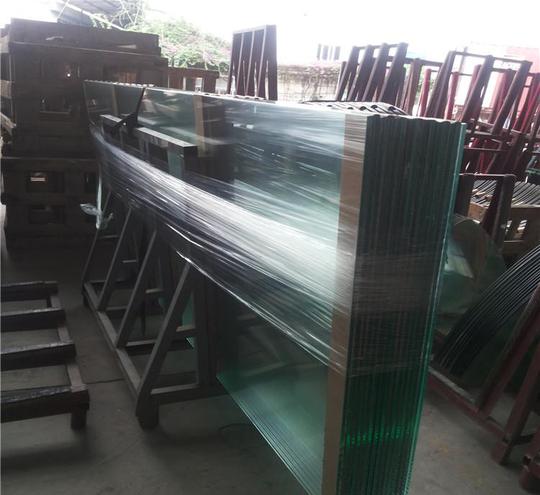 家具玻璃加工厂生产优质(金晶信义)超白钢化玻璃质量稳定