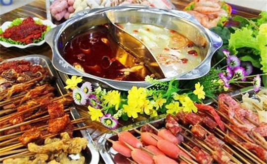 县城做什么生意赚钱高?火锅美味机遇多