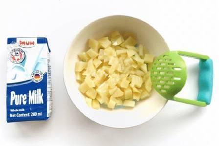 宝宝夏季不爱吃饭脾气还大的原因