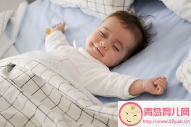 如何正确包尿布