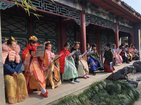 儿童版古装大电影《铜铃门》搜狐首播,全网即将上线