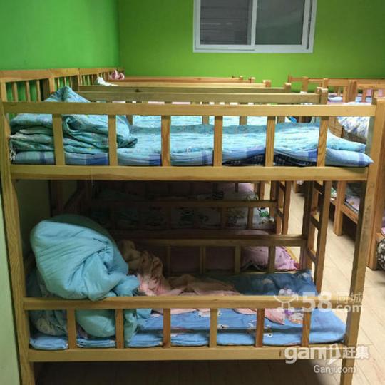 幼儿园双层木床转让-300元