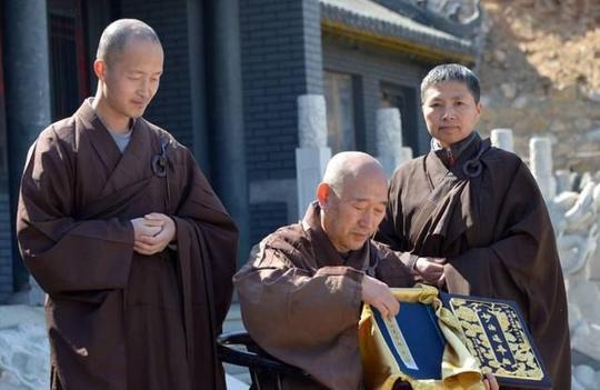 不搞旅游的寺庙:僧人从事佛事活动不收钱，寺院不经营买卖行为(三)