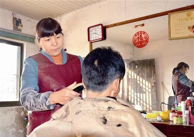 蔡金娣&lt;/strong&gt;:美发不再是过年前的"必修课"