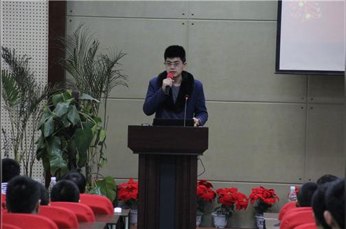 伍阳作为优秀公司代表分享创业经验