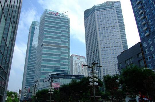 国际商业旗舰店集群,国际高端餐饮,娱乐会所,以及国际5a写字楼,酒店