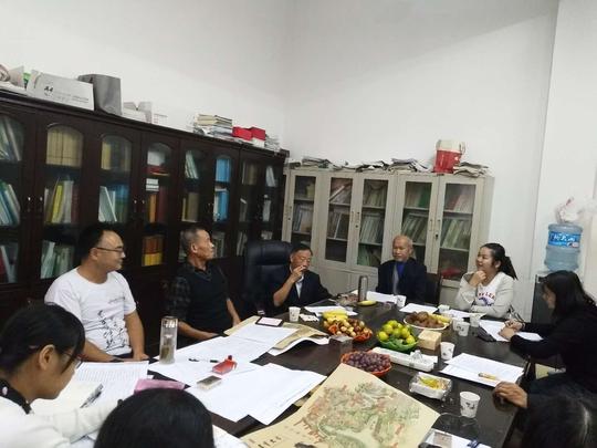《吉首大学(沙子坳校区)近百年环境变迁口述史》课题座谈会在图书馆30