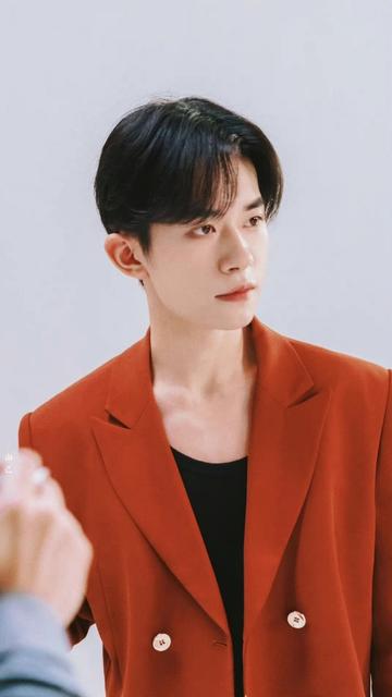 易烊千玺《一起向未来》歌词是什么