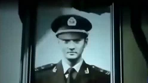 现在才知道《战狼2》吴京把这个片段剪掉了，原因是怕观众