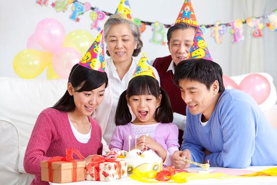 全家一起过生日_图片大全—全景创意图库（quanjing.com）中国领先的正版图片视频素材网站