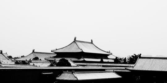 故宫初雪黑白