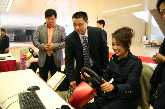供应智能学车2013创业就代理智能学车辅助器2014年市场空白好项目