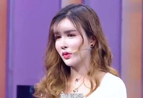 女子被男友嫌弃"太丑",花百万整成网红脸,回看以前照片都傻了
