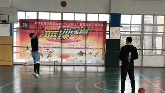 篮球教学2.运球.脚步动作(流畅)_土豆视频