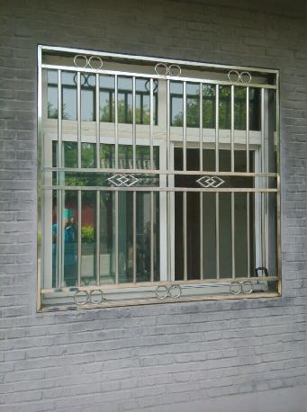 总部设在北京,公司自成立以来一直致力于门窗不锈钢阳台护栏领域技术