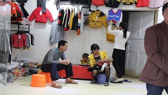 梁海音和劳城做生意的兴趣,绕不开他们这个"生于斯,长于斯"的小镇.