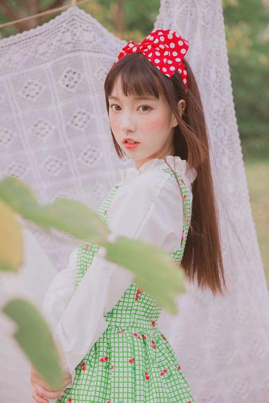 优优美图采集到瓜子脸樱桃小妹可爱清新唯美艺术写真图片