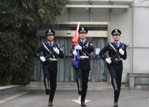 江苏公安机关开展庆祝首个“中国人民警察节”主题宣传活动