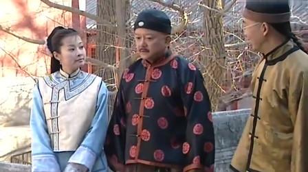 纪晓岚揭穿活佛显灵，用松香显现佛光，吓得和珅当场下跪