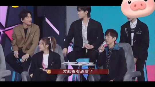 王大陆李沁合唱有点甜!超默契!